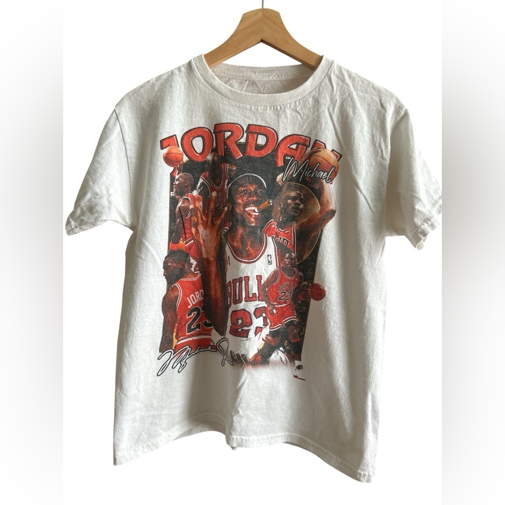 Michael Jordan Chicago Bulls Youth Boys White Sz M/L Tshirt Vintage 1996 READ